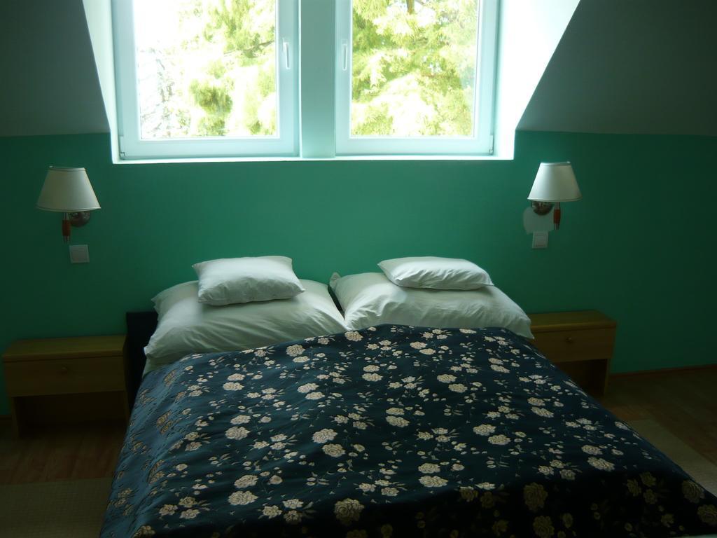 Hotel Kenese Balatonkenese Habitación foto
